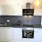 Central-modern, The Fine Wine Near Mtu By Lakescape Fewos * Friedrichshafen