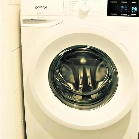 Central-modern, The Fine Wine Near Mtu By Lakescape Fewos