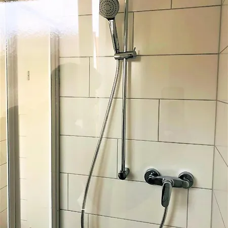 Central-modern, The Fine Wine Near Mtu By Lakescape Fewos 아파트